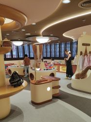 -奈尔宝家庭中心·国风主题·亲子餐厅(豫园商城店)