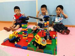 -哈奋儿童科技营乐高托班机器人(闲林校区)
