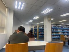 -南山图书馆(常兴路店)