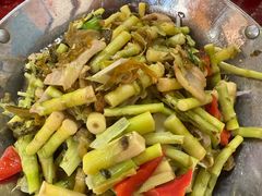 -芦茨金富饭庄·25年老字号·专做稻草鸡