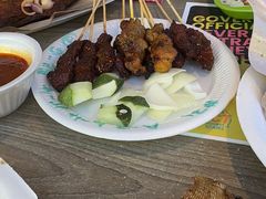 -东海岸人工湖美食村