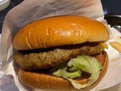 经典肉酱汁汁厚作牛肉汉堡单人餐-肯德基(绥芬河青云店)