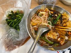 -爱民螺蛳粉(梧州国泰广场店)