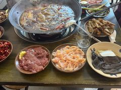 -黄潇洒老火锅(九眼桥宏济巷店)
