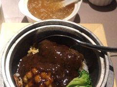 御花园冲浪三宝-御花园·粤菜·海鲜火锅(中山公园店)