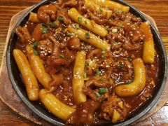 无骨鸡爪炒年糕-麻喜大