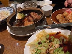 -泉畔人家·老济南经典鲁菜(大明湖店)