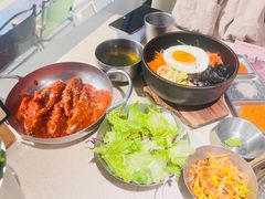 -蚂蚁洞·烤肉大营地(上海静安大悦城店)