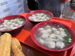 -张阿三馄饨店
