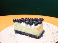 青柠檬蓝莓酸奶芝士蛋糕-Wagas沃歌斯(大学路店)