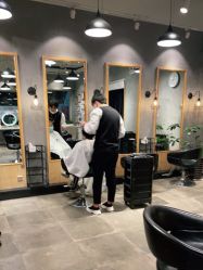 -时尚殿堂明星门店