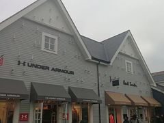-伦敦比斯特购物村