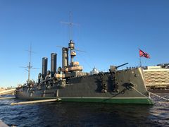 -阿芙乐尔号巡洋舰