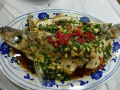 清蒸白水鱼-邱记私房菜·十八年本地菜
