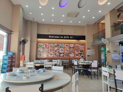 -覃记海鲜美食餐厅