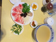 -桥香园云南过桥米线(金马碧鸡店)