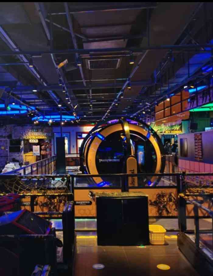 世嘉都市乐园joypolis-"开了这么多年了,老阿姨不曾真的进来体验过.