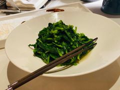 鲜鸡油爆炒豌豆尖-三利音·浦之舟(滨江大道店)