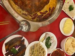 -山城年华老火锅(玉林店)