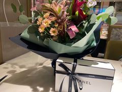 -花邻FloweringLife花艺气球派对(武康大楼店)