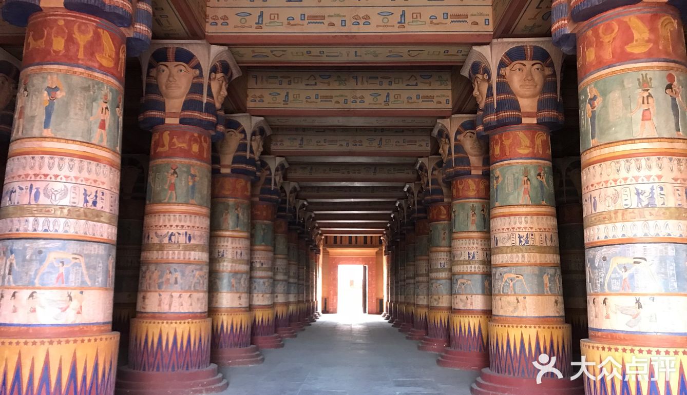 沙漠️中的电影城瓦尔扎扎特