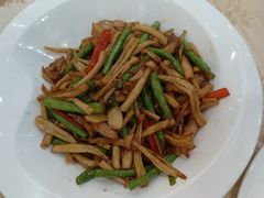 白玉菇珍珠菌炒柳肉-潮喜竹溪荔湖酒家(荔枝湾店)