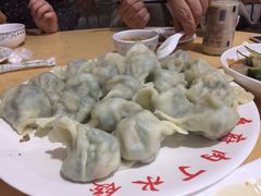 -乡府肉丁水饺(环山路店)