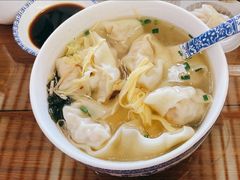 一两开洋-笑来喜馄饨小笼工坊店(湖滨街店)