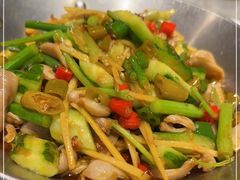 -渔语鱼新川菜Bistro(万象天地店)