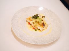 煎比目鱼配欧芹柚珠黄油汁-福楼法餐厅FLO