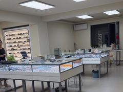 -潘多拉眼镜·蔡司依视路明月(潘家园店)