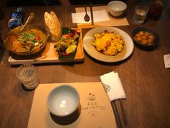 -来龙里 精致 东南亚餐室(万象城店)