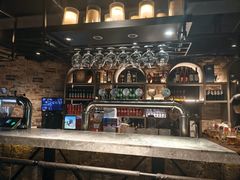 -麦凯伦烧烤·精酿超级工厂店(金桥总店)