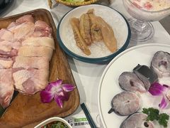 -椰子湾·海南火锅·糟粕醋·椰子鸡(正大广场店)