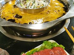 -邓莽子老火锅(中兴路总店)