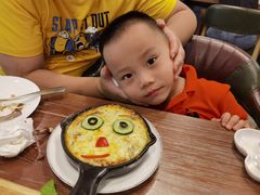 -布鲁豪斯亲子欢乐家庭餐厅