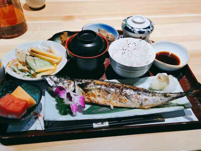 九上本膳日本料理(金沙江路店)-"[薄荷]环境:地方还是很好找的 环境也