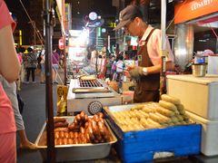 -六合夜市