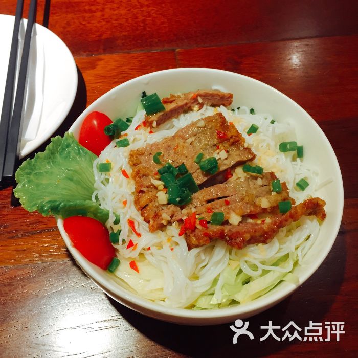 猫年小巴黎越南餐厅(龙湖时代天街店)牛排檬粉图片 - 第3张