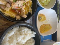 -老娘舅餐厅(黄龙体育中心店)