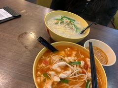 -谭仔云南米线(粉岭车站路店)