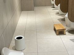 -胖东来生活广场(健康路店)