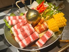 沙嗲肥牛豆腐金针菇煲-留半山·香港食堂(啦啦宝都店)