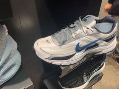 -NIKE上海青浦优选体验店