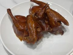 烤乳鸽-粤小馆(天安云谷店)