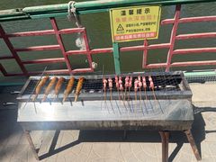-尚庄度假村·庭台树下·户外烧烤·团建CS·轰趴营地(上庄水库店)
