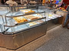 面包甜点陈列柜-吴越糕享(常熟万达店)