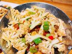 -小三峡食府(西五路店)