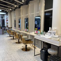 -PE SALON 