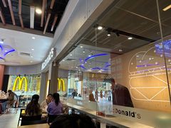 -麦当劳(中二横路店)